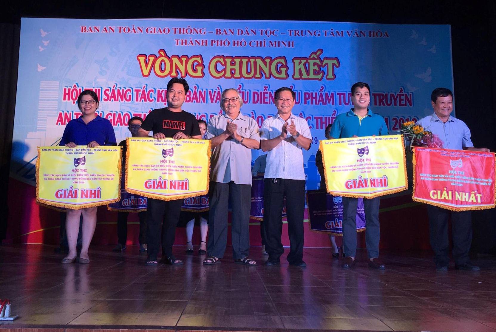 Sôi nổi hội thi tiểu phẩm trong đồng bào dân tộc thiểu số về an toàn giao thông - Ảnh 5.