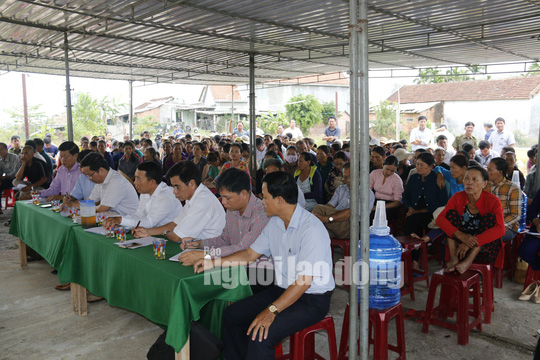 Nín thở cuộc thoại với người dân ngăn cản xe vào bãi rác ở Quảng Nam - Ảnh 3.