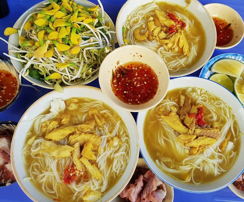 Tung l&ograve; m&ograve; v&agrave; những đặc sản trứ danh ở An Giang - Ảnh 3.