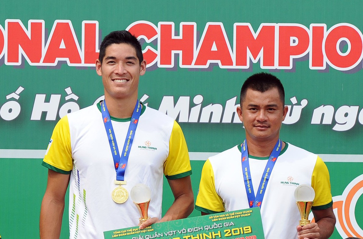 Đánh bại Văn Phương, tay vợt top 200 ATP đoạt cú đúp danh hiệu