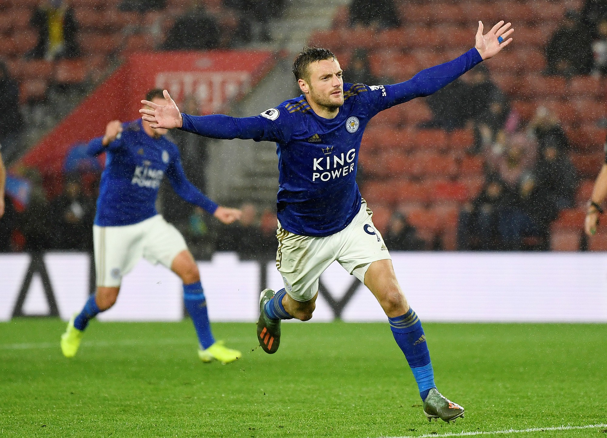 Hạ Southampton 9-0, Leicester tạo địa chấn sân cỏ Ngoại hạng Anh - Ảnh 4.
