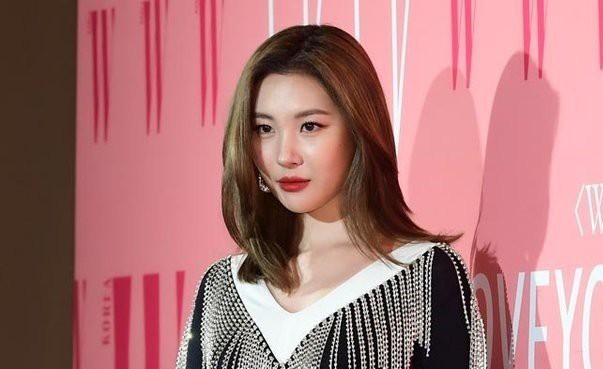 Ca sĩ Sunmi kiện 12 cư dân mạng vì bình luận ác ý
