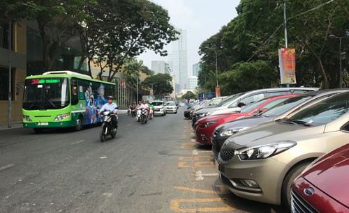 Đã có giải pháp chống thất thu phí đậu ôtô