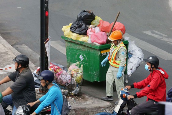 Lắng nghe người dân hiến kế (*): Không khó để xử lý rác thải