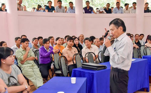 Đưa pháp luật đến với công nhân