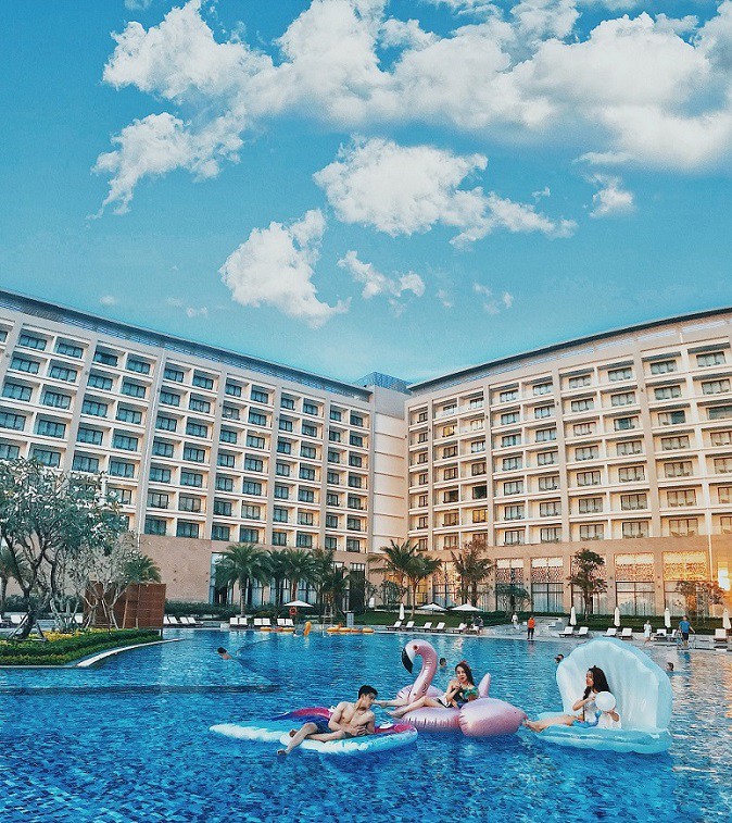 5 điểm check-in lãng mạn nhất tại nơi tổ chức đám cưới Đông Nhi - Ông Cao Thắng - Ảnh 6.