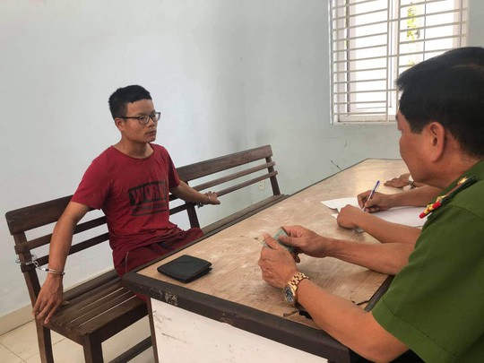 Khởi tố kẻ giết người, cướp tài sản sau khi mua dâm ở Đà Nẵng