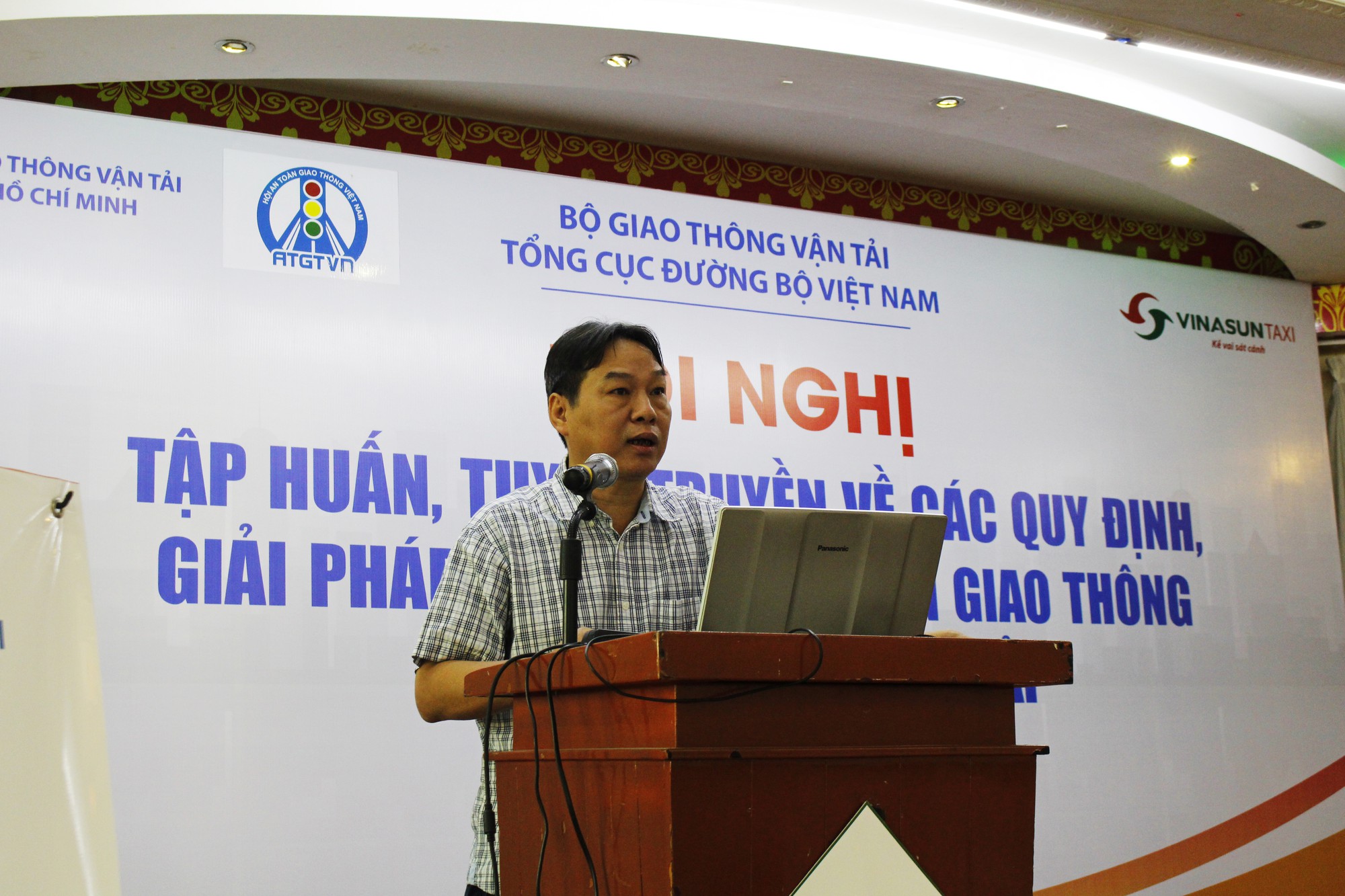 Tai nạn giao thông cướp đi sinh mạng 10.000 người mỗi năm