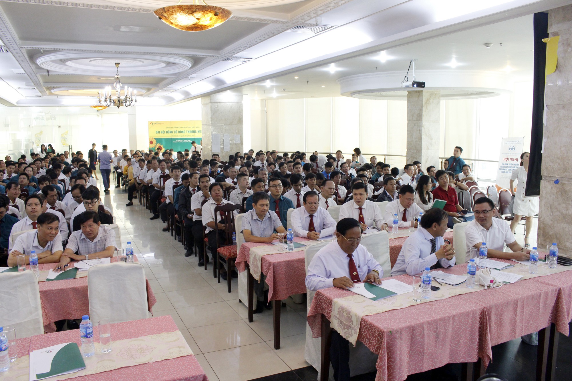 Tai nạn giao thông cướp đi sinh mạng 10.000 người mỗi năm - Ảnh 2.