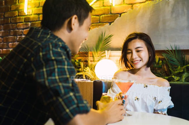 Chưa bao giờ anh nói yêu em - Ảnh 1.