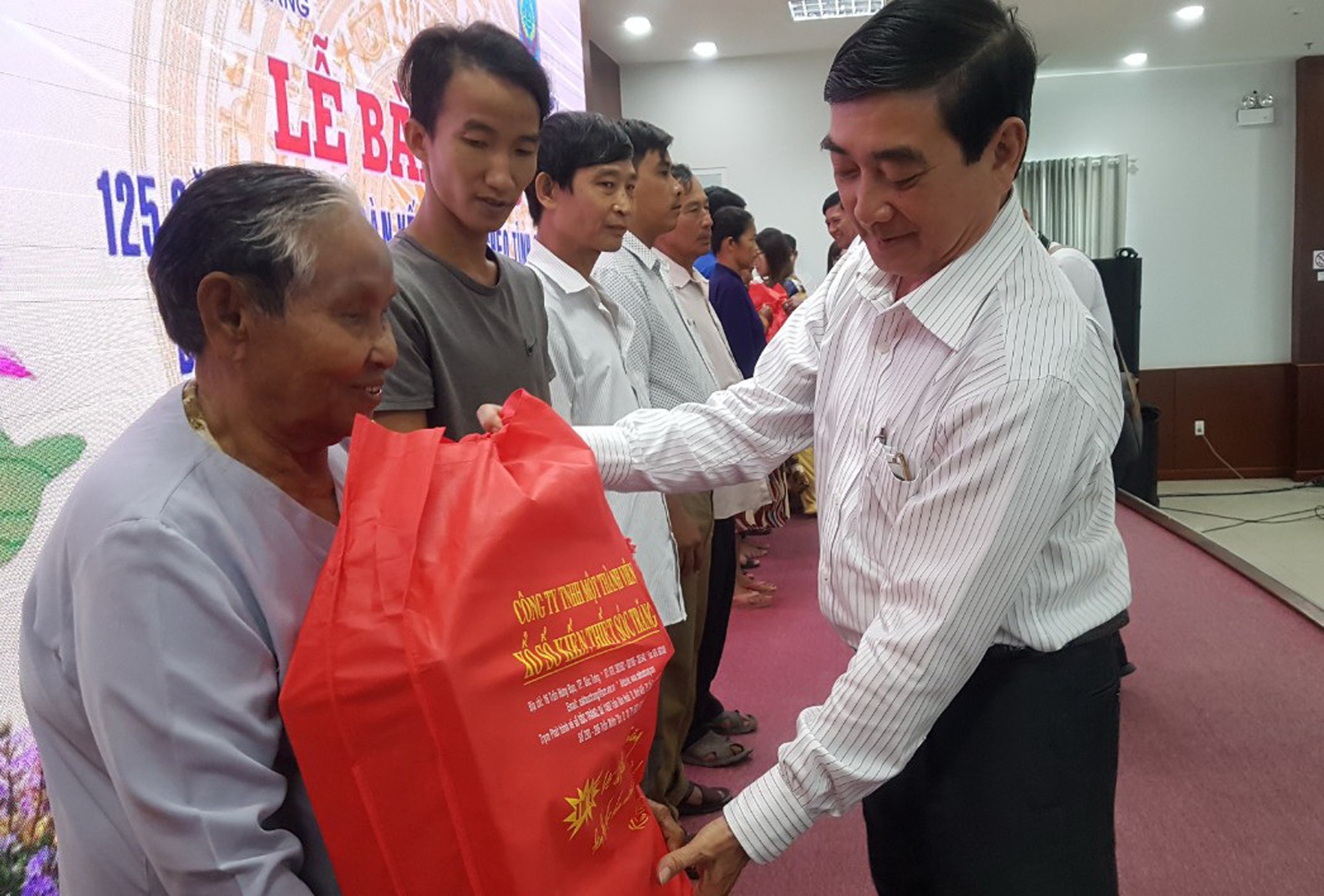 Sóc Trăng vận động quỹ vì người nghèo trên 315 tỉ đồng