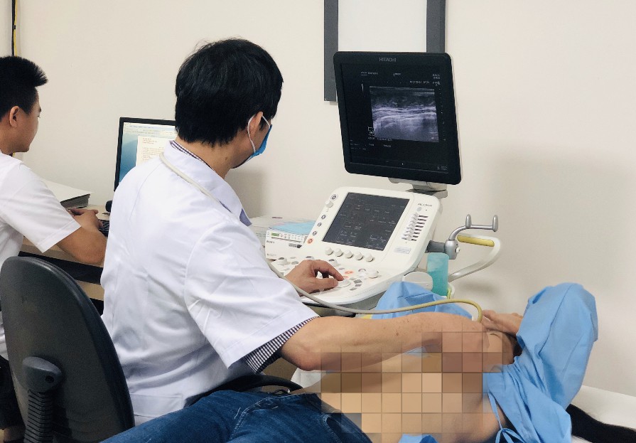Gi&aacute;m đốc Bệnh viện K m&aacute;ch: C&oacute; những dấu hiệu n&agrave;y, chị em cần đi kh&aacute;m ung thư ngay - Ảnh 1.