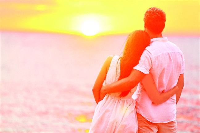 Người t&igrave;nh qu&aacute; trẻ, t&ocirc;i kh&ocirc;ng thể cố gắng - Ảnh 1.