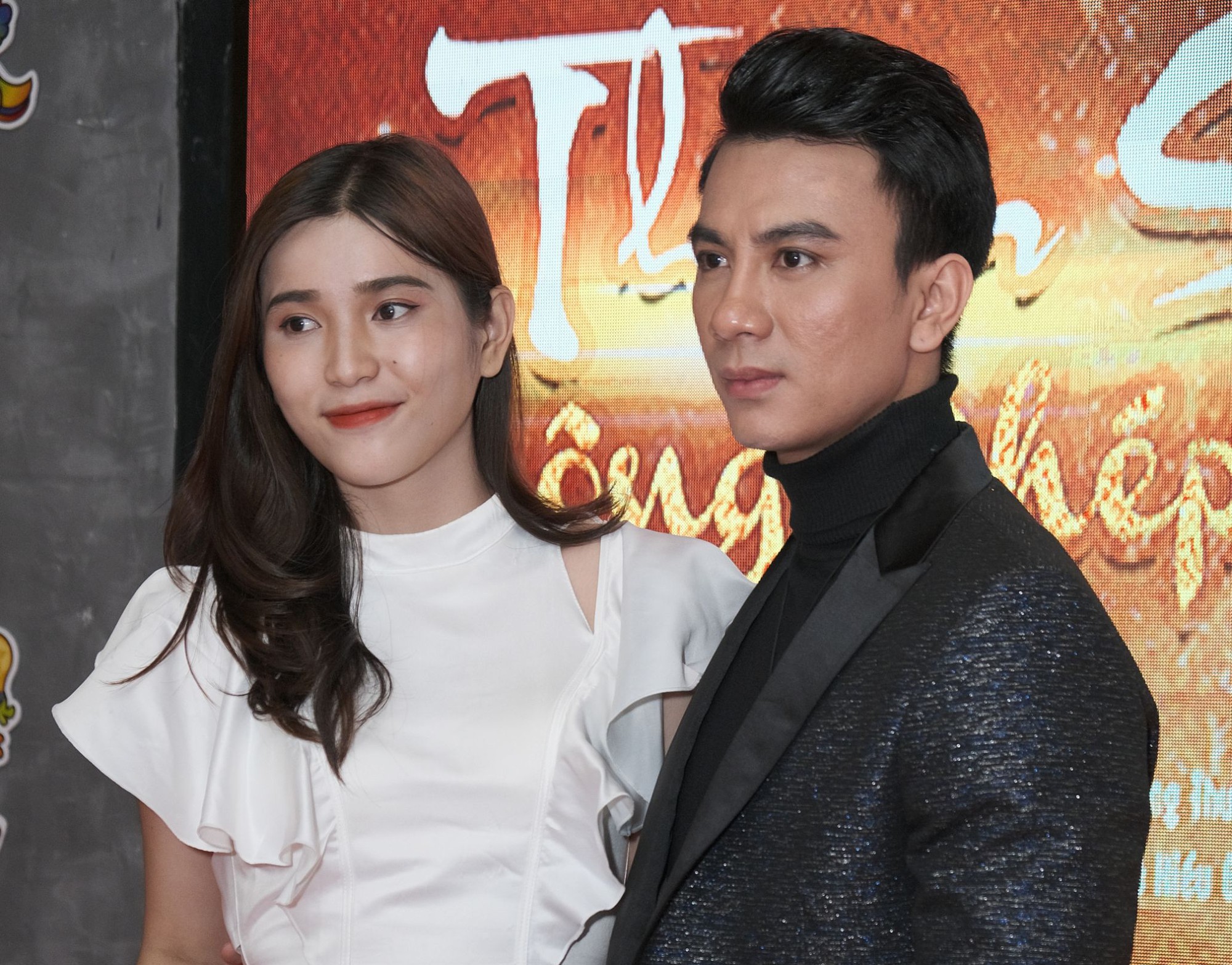 Dương Cường, Thái Ngân "đẹp đôi" trên thảm đỏ