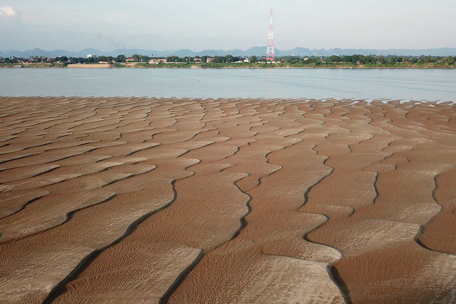 &ldquo;Tiếng than kh&oacute;c&rdquo; dọc s&ocirc;ng Mekong  - Ảnh 1.
