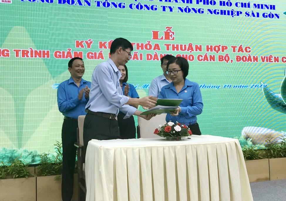 Bán hàng giảm giá cho đoàn viên