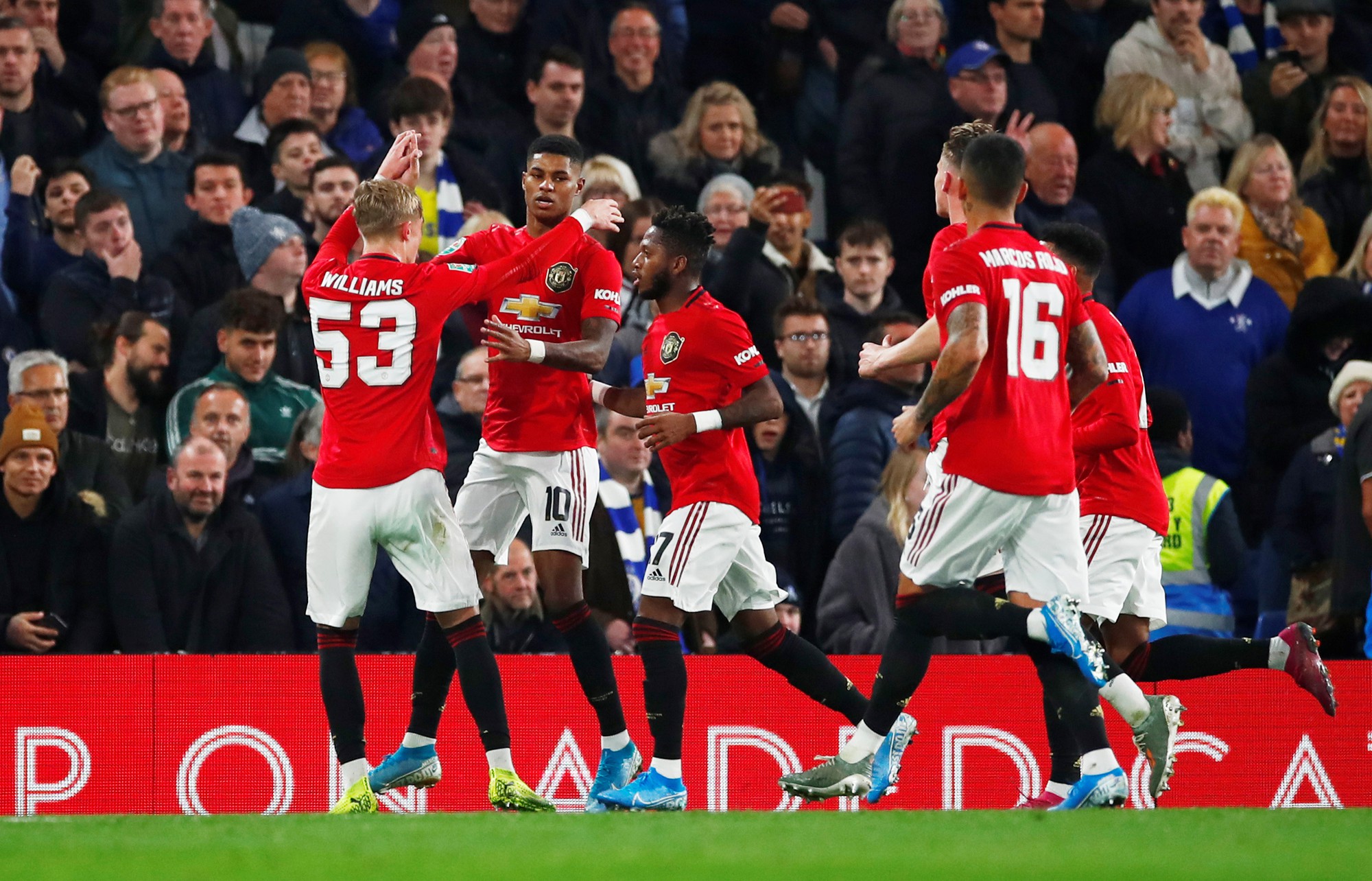 Marcus Rashford sắm vai hung thần, Man United quật ngã Chelsea