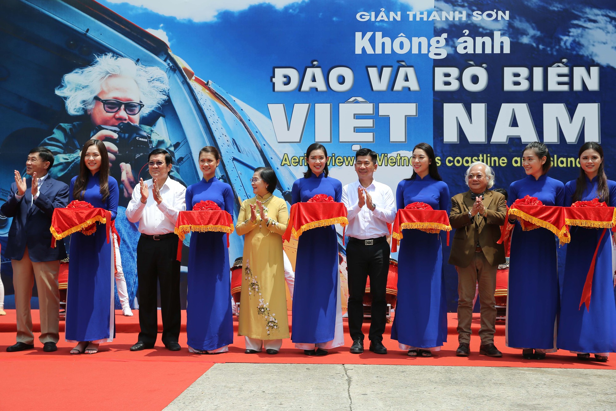 Đảo v&agrave; bờ biển Việt Nam của Giản Thanh Sơn: Mỗi h&ograve;n đảo như một tr&aacute;i tim! - Ảnh 1.