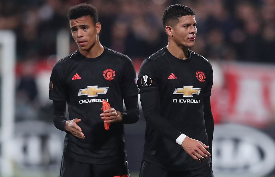 Dứt điểm kém, Man United mất ngôi đầu Europa League - Ảnh 3.