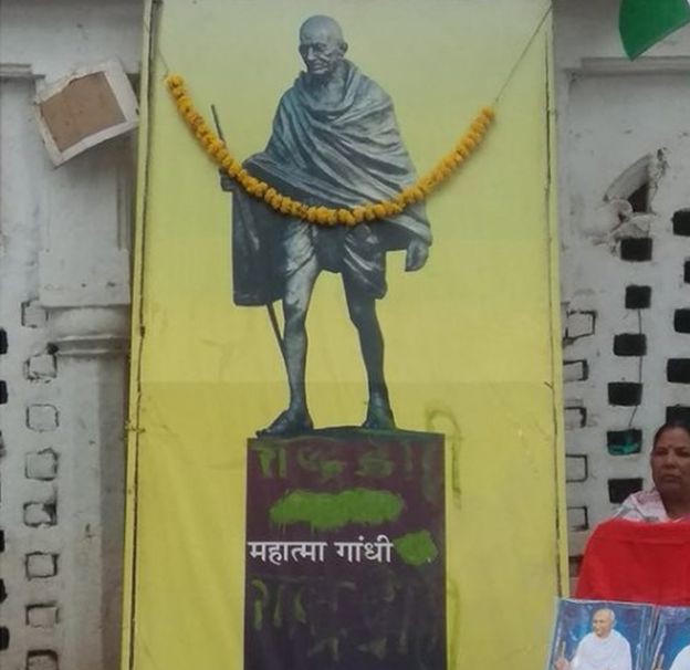 Tro cốt của Mahamat Gandhi bị đ&aacute;nh cắp trong sinh nhật thứ 150 - Ảnh 1.