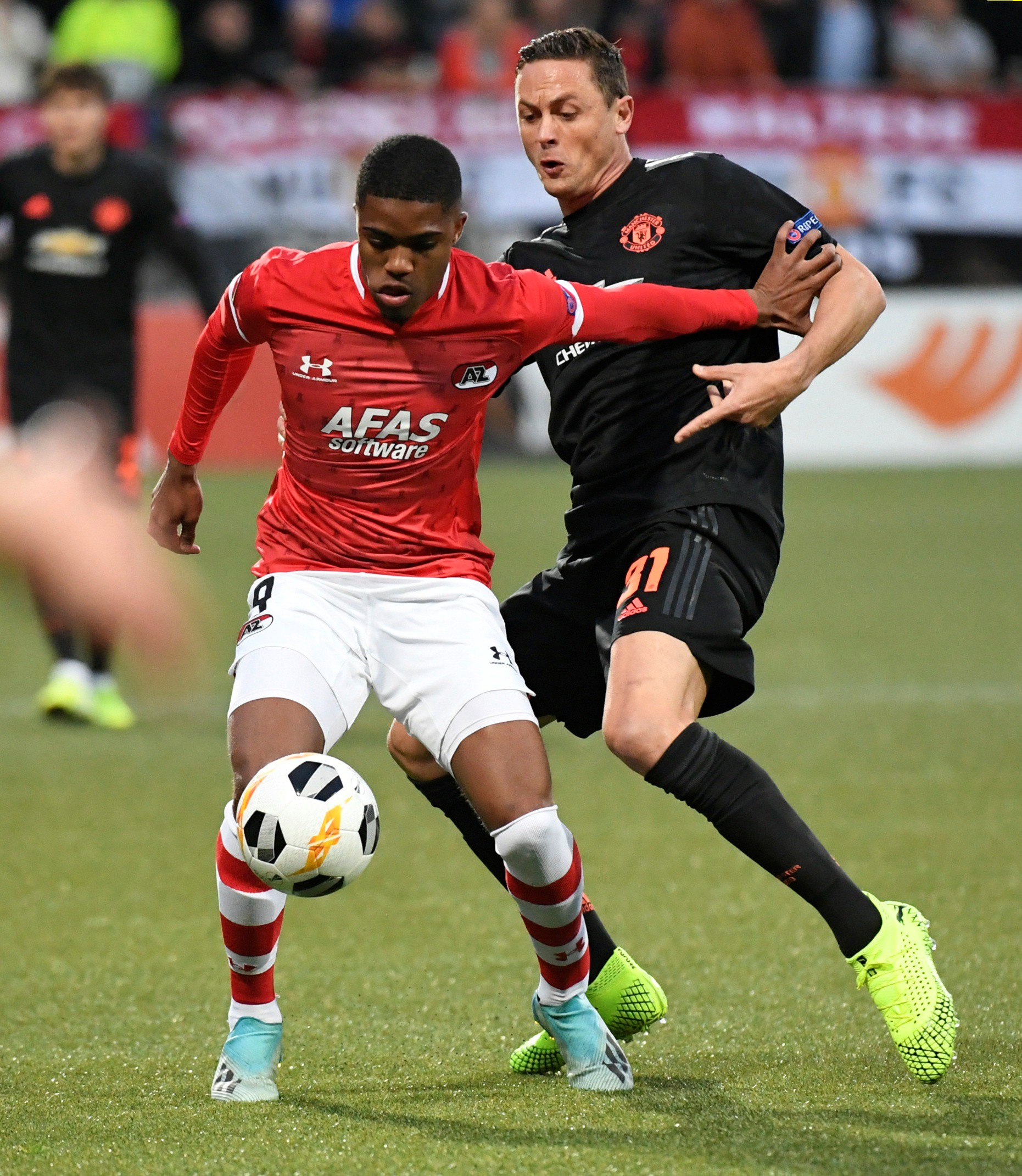 Dứt điểm kém, Man United mất ngôi đầu Europa League - Ảnh 4.