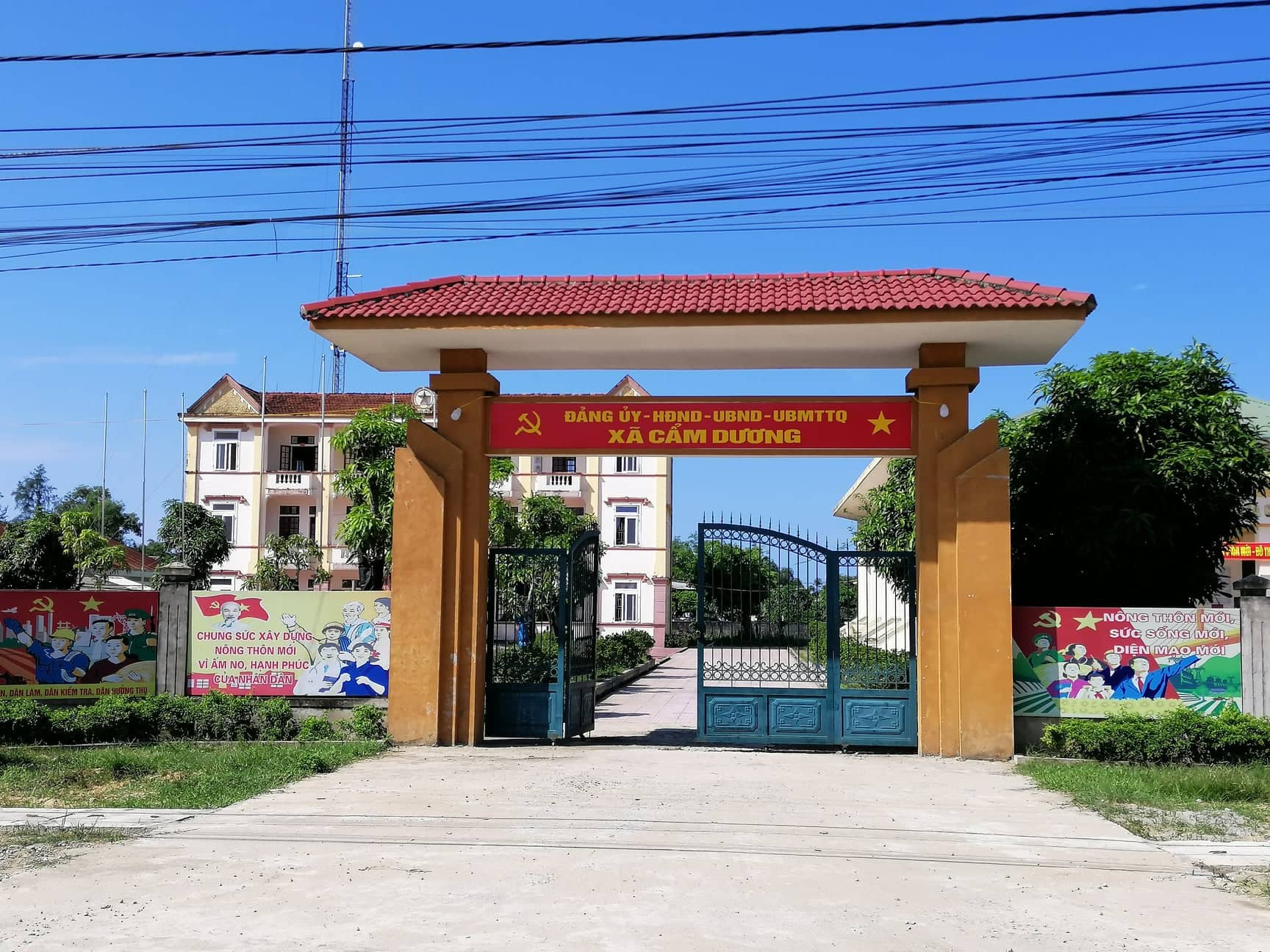 Sử dụng bằng cấp không hợp pháp, hàng loạt cán bộ xã bị kỷ luật