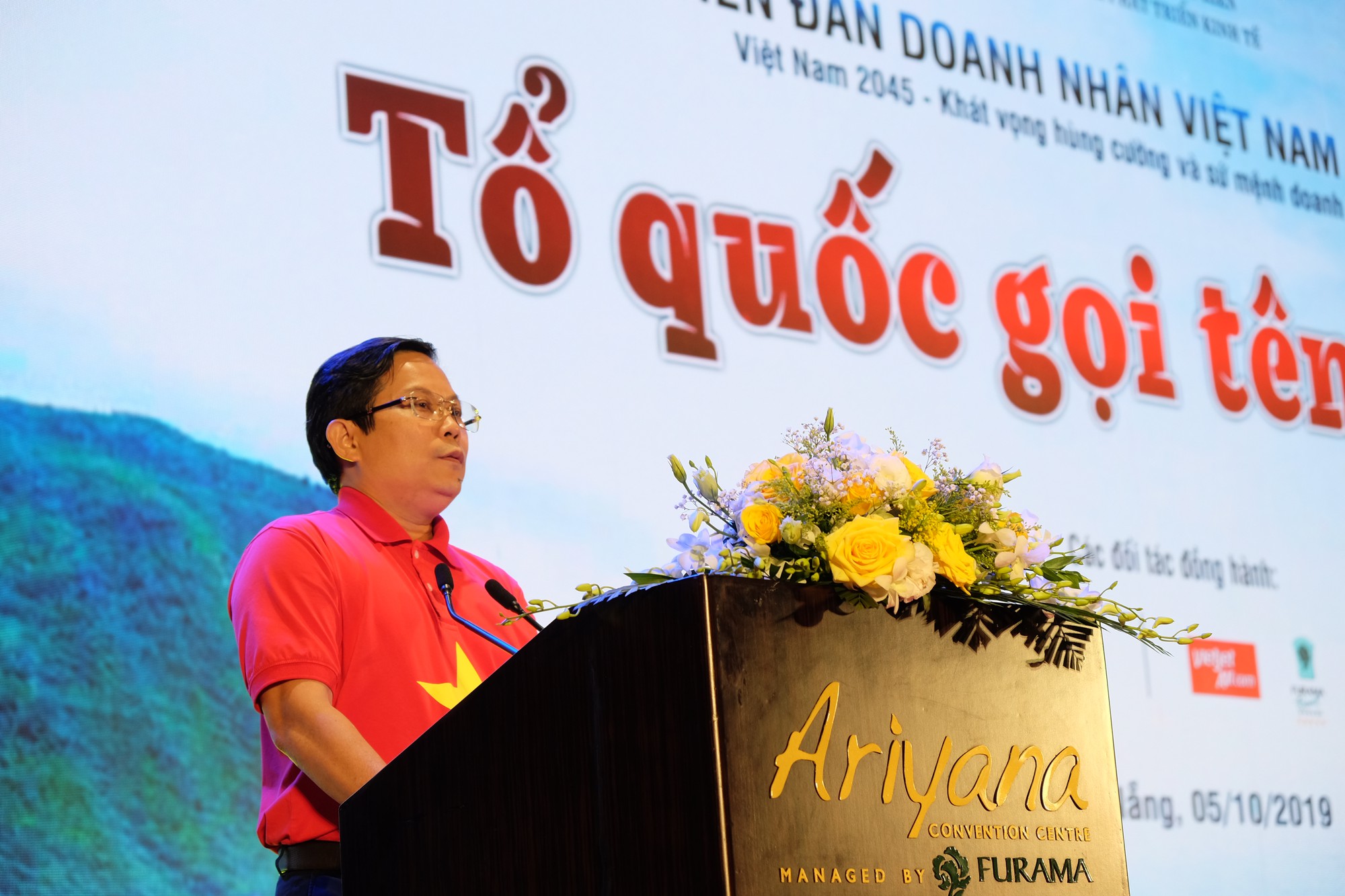Chương trình "Một triệu lá cờ Tổ quốc cùng ngư dân bám biển" đến với doanh nhân 3 miền