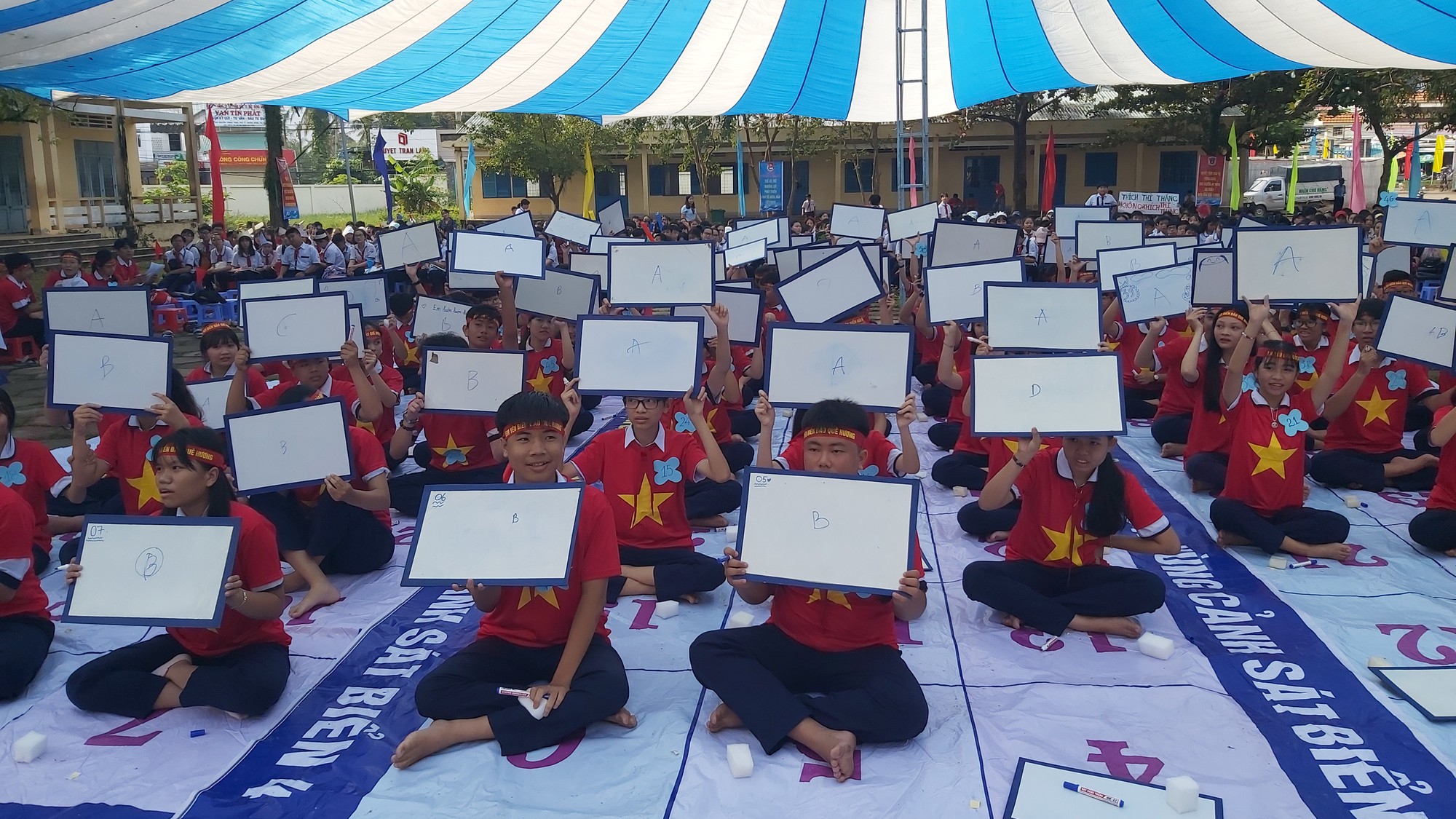Sôi nổi cuộc thi “Em yêu biển, đảo quê hương” tại Phú Quốc