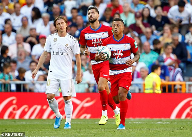 Giải m&atilde; hiện tượng, Real Madrid vững ng&ocirc;i đầu La Liga - Ảnh 6.