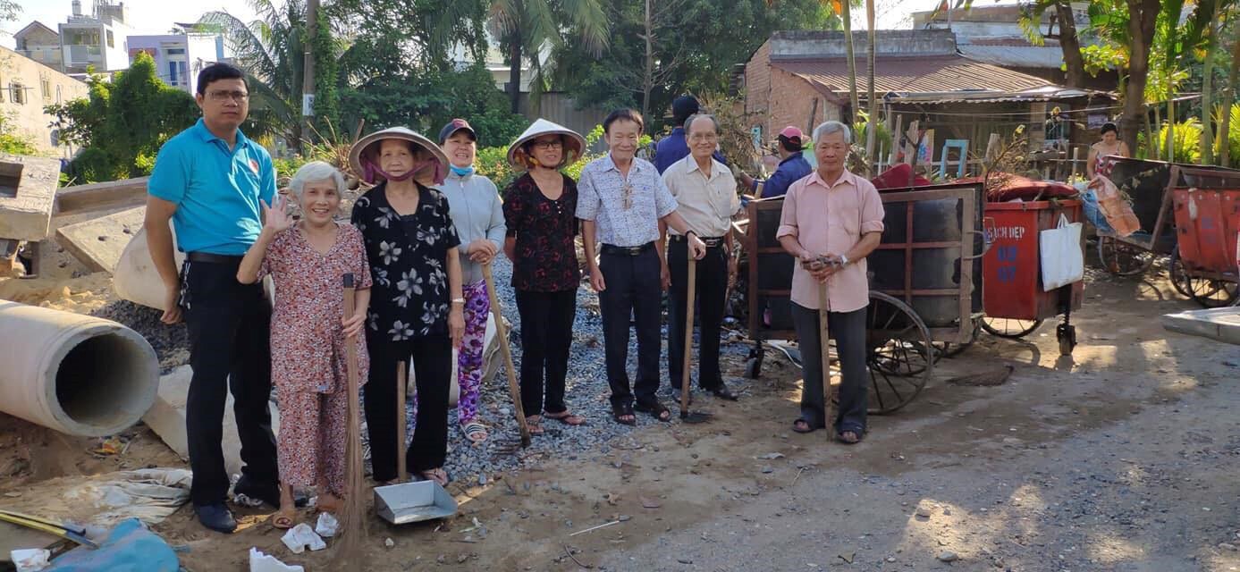 Hết lòng vì cộng đồng