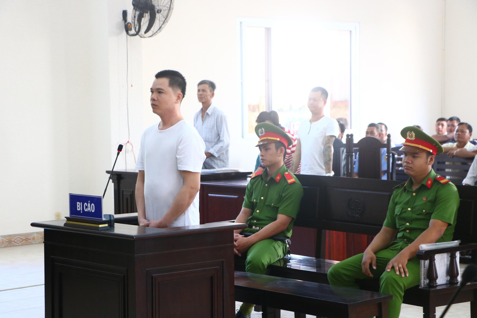 Án mạng đau lòng sau cuộc điện thoại của người đàn ông lạ