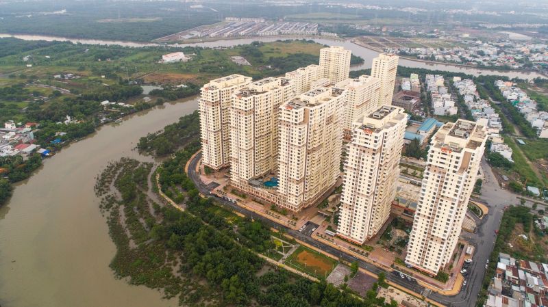 Ngân hàng phát mãi hàng chục căn hộ ở TP HCM để thu hồi nợ