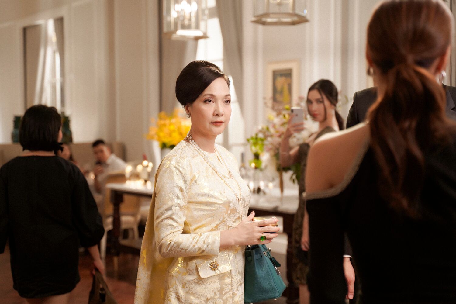 NSND Lê Khanh tái xuất sau 20 năm rời xa điện ảnh