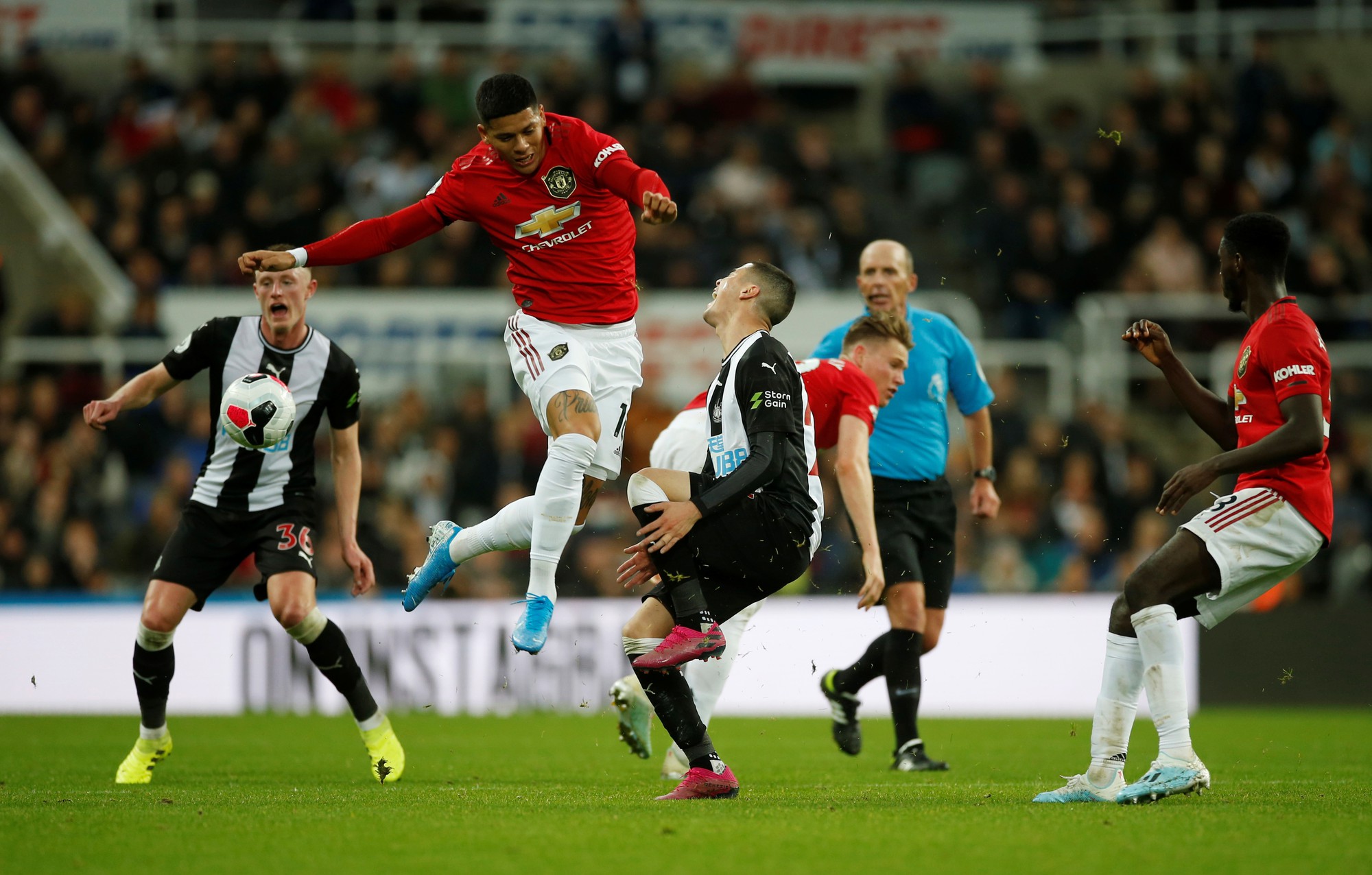 Man United gục ng&atilde; trước Newcastle - Ảnh 1.