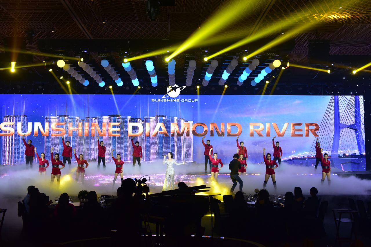 Mãn nhãn với lễ ra mắt đầy ấn tượng của Sunshine Diamond River