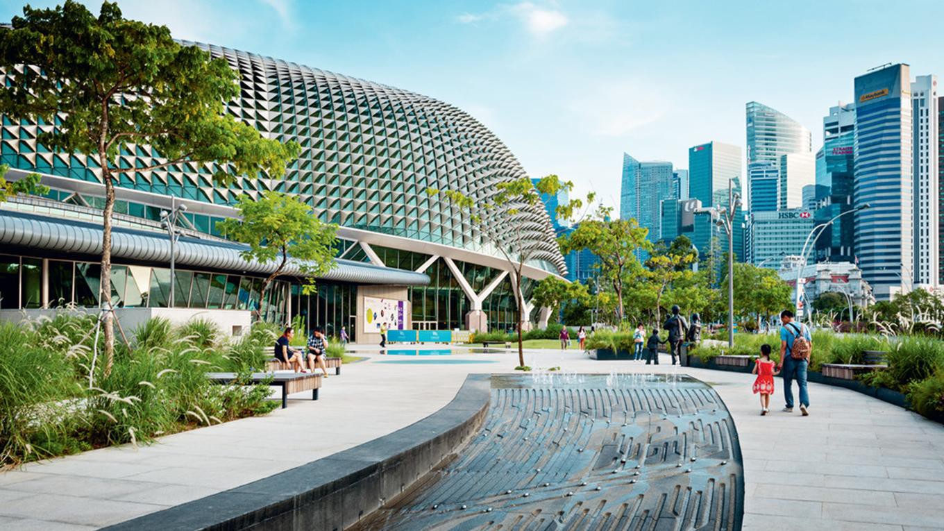 Singapore vượt Mỹ trở thành nền kinh tế cạnh tranh nhất, Việt Nam tăng 10 bậc