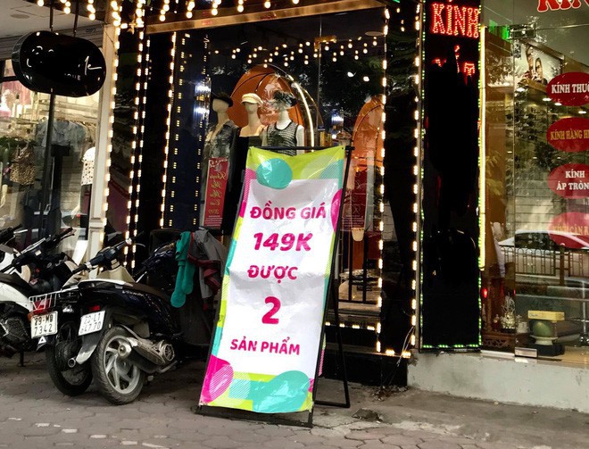 Sự thật về việc giảm giá đến 70% tại các cửa hàng thời trang - Ảnh 4.
