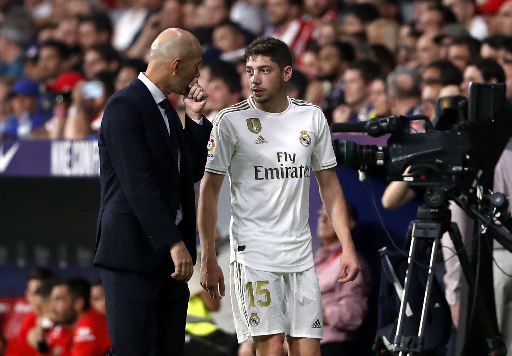 Pogba chính thức bị Real Madrid "bỏ rơi" vì trò cưng của Zidane