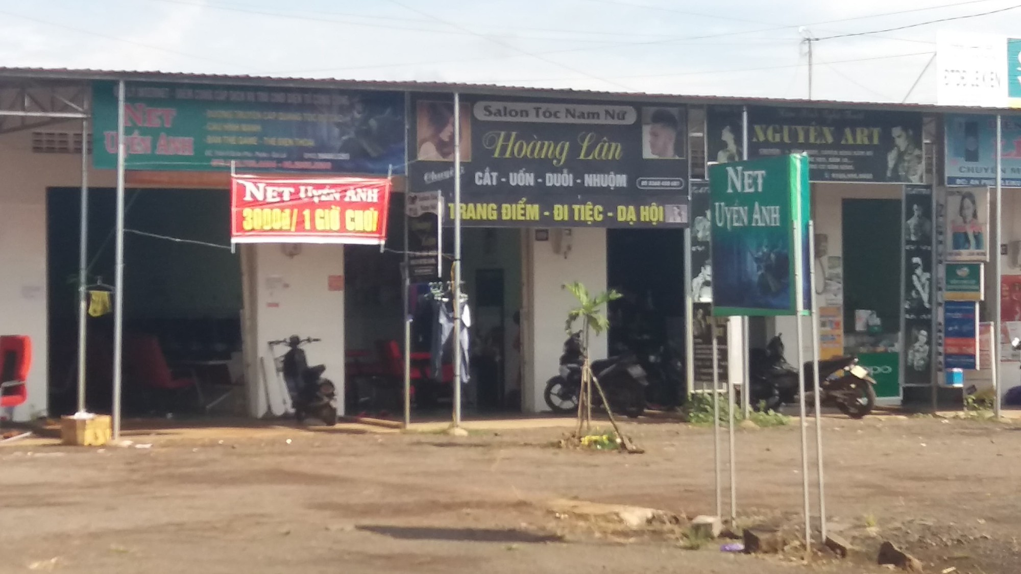 Thanh niên bị chém tới tấp ở tiệm nét, bệnh viện trả về lo hậu sự