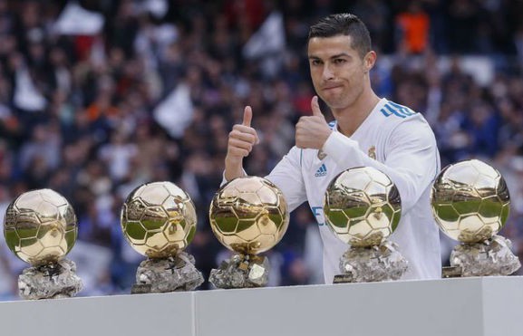 Ronaldo được truyền thông Ý "trao sớm" Quả bóng vàng 2019