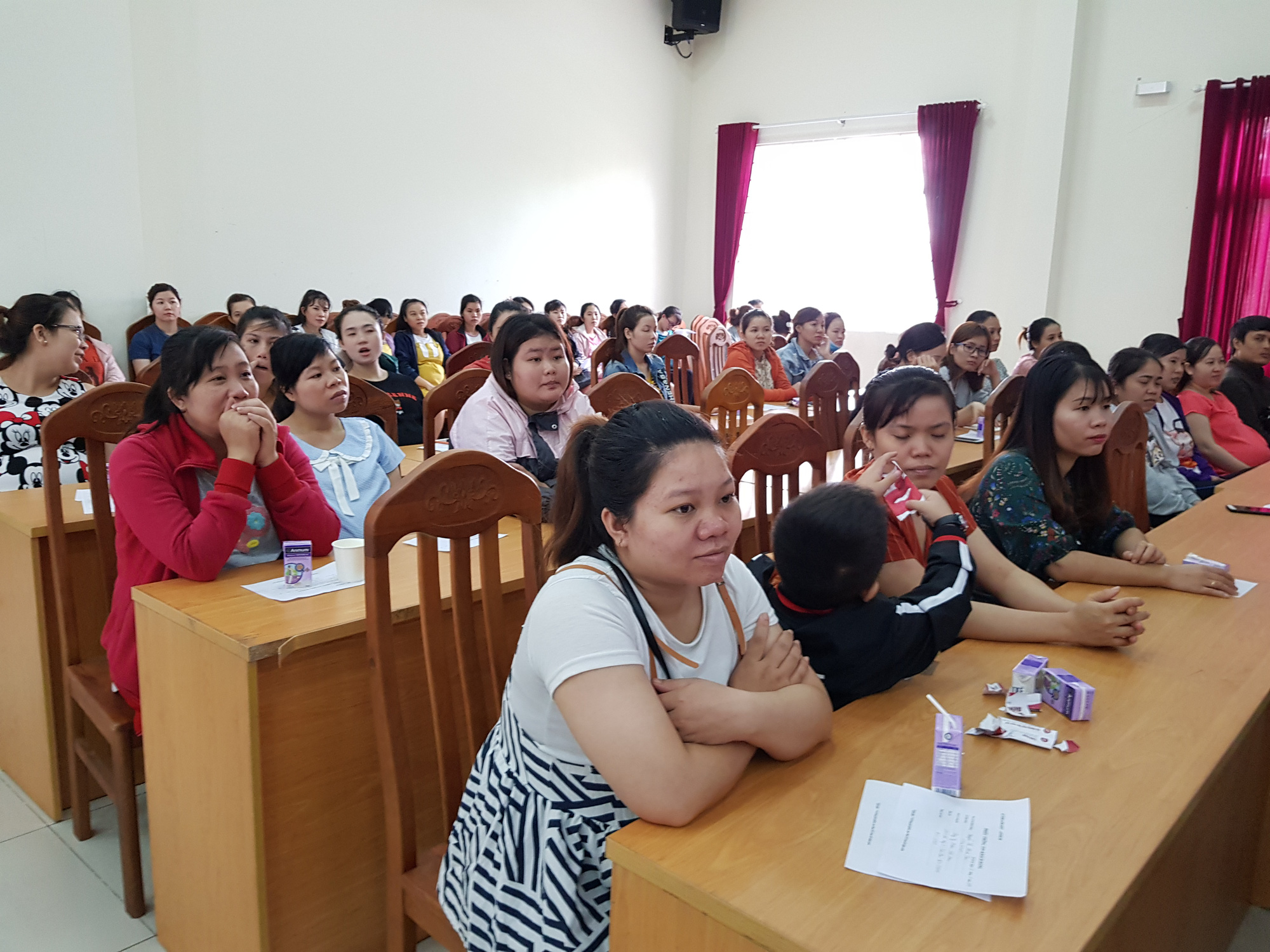Tư vấn sức khỏe cho nữ công nhân mang thai - Ảnh 3.