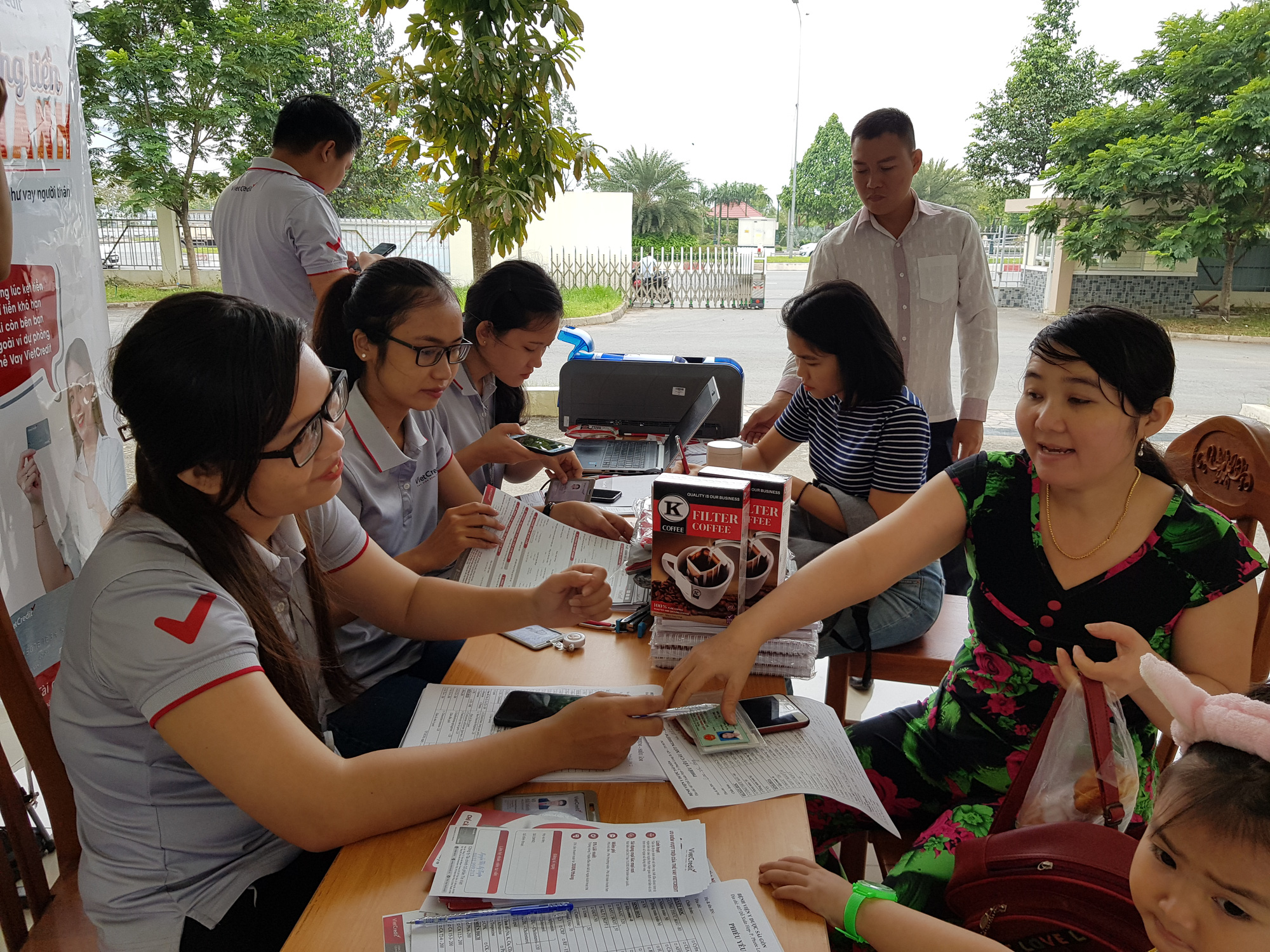Tư vấn sức khỏe cho nữ công nhân mang thai - Ảnh 1.