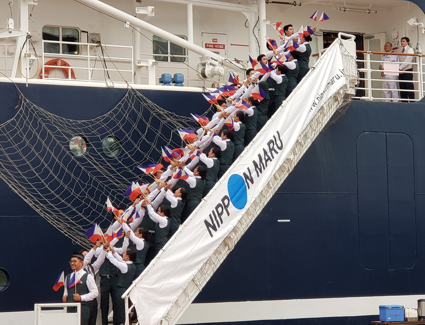 T&agrave;u SSEAYP chở thanh ni&ecirc;n ti&ecirc;u biểu đến TP HCM - Ảnh 4.