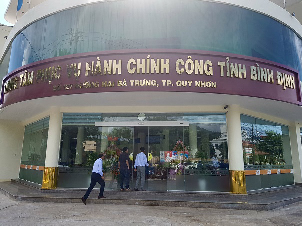 Bình Định: Giám sát chặt chẽ viên chức có thái độ “khinh khỉnh” với dân