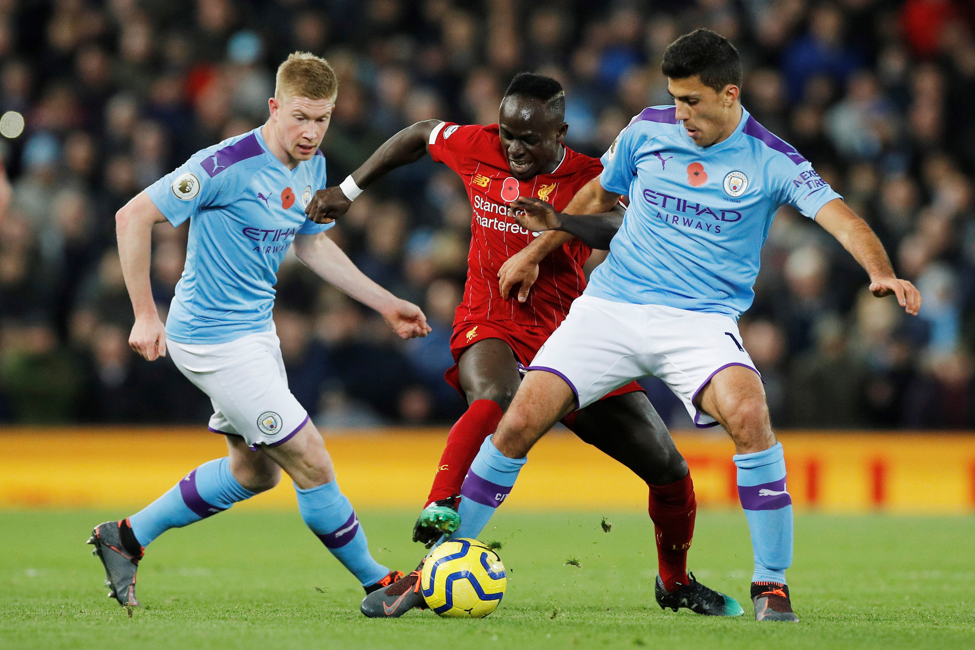 Màn độc diễn của Liverpool