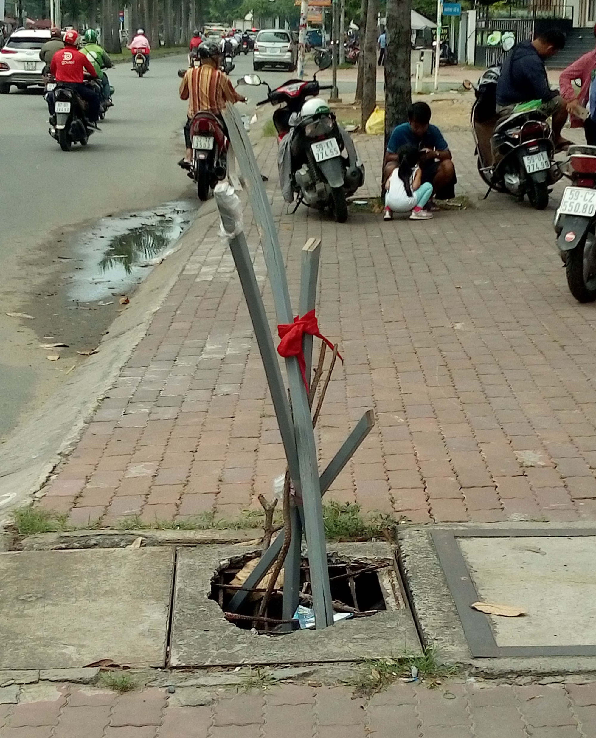 Hố ga nguy hiểm