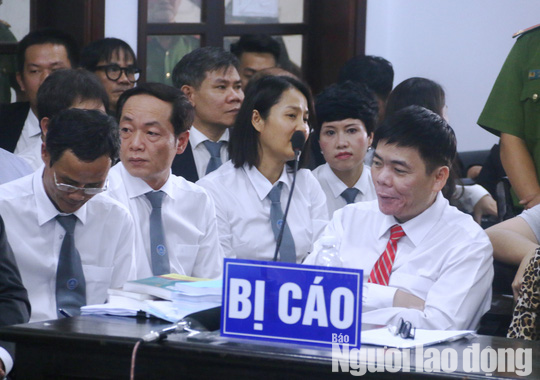 Toàn cảnh phiên tòa xét xử luật sư Trần Vũ Hải