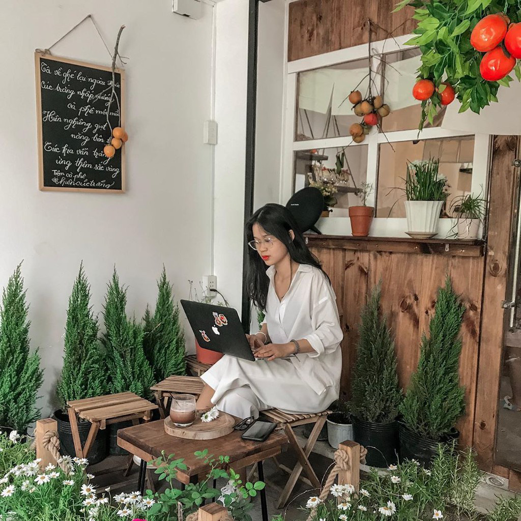 Những quán cà phê phong cách Đà Lạt ở Sài thành - Ảnh 1.