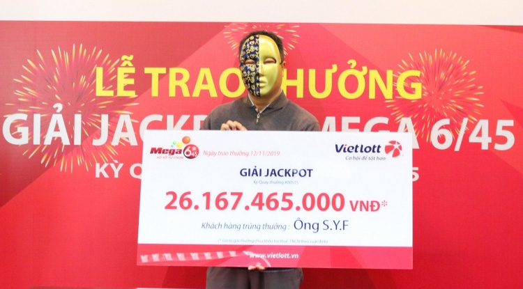 Lần đầu tiên, một người nước ngoài trúng vé số Vietlott hơn 26 tỉ đồng