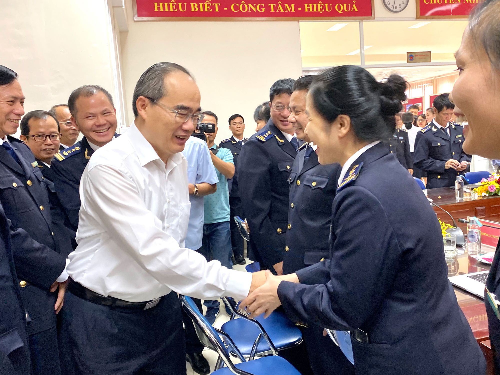 Hải quan TP HCM đóng góp rất lớn cho thu ngân sách